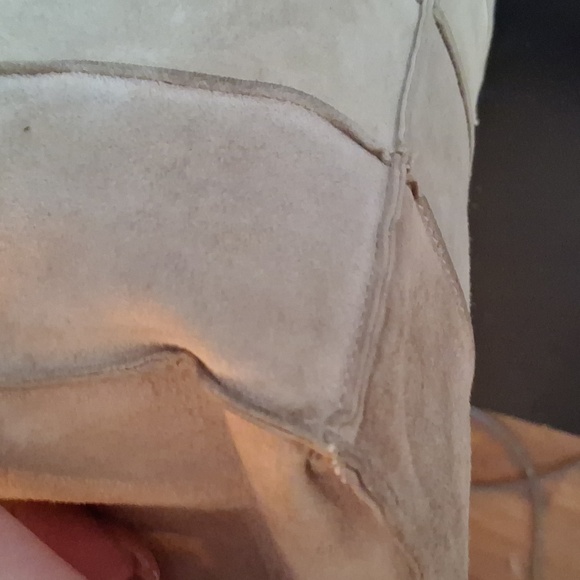 Chanel patchwork suede tote. - Picture 8 of 11